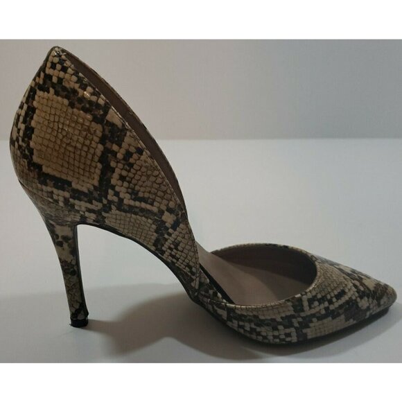 Breckelle's ~Woman Size 8.5M~ Animal Print High Heel Stiletto Shoes. - Picture 6 of 12